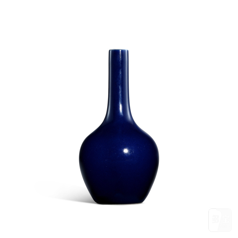 A blue-glazed bottle vase, Mark and period of Yongzheng | 清雍正 藍釉膽瓶 《大清雍正年製》款 - 图2
